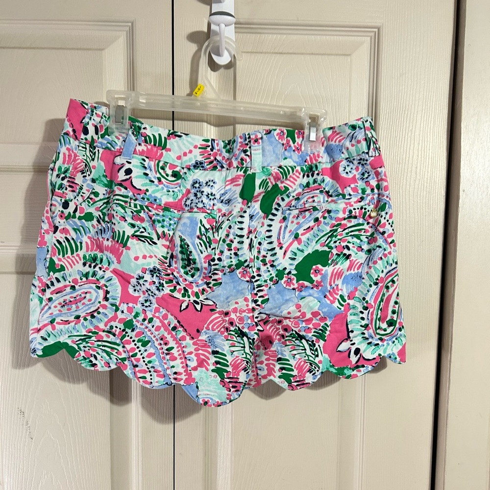 Cute Crown and Ivy shorts!